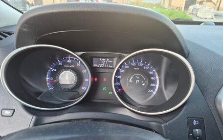Hyundai ix35 I рестайлинг, 2012 год, 1 150 000 рублей, 10 фотография