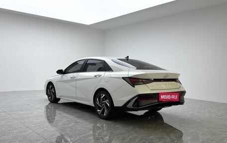 Hyundai Elantra, 2023 год, 1 750 000 рублей, 2 фотография