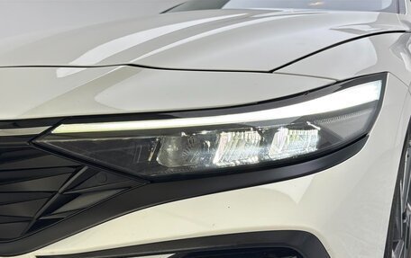 Hyundai Elantra, 2023 год, 1 750 000 рублей, 19 фотография