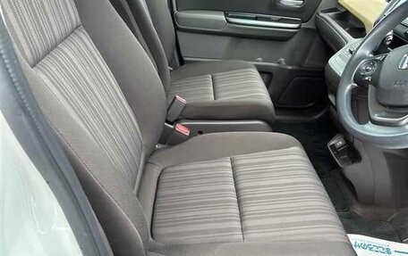 Honda Freed II, 2017 год, 1 497 000 рублей, 6 фотография