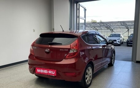 Hyundai Solaris II рестайлинг, 2012 год, 700 000 рублей, 4 фотография