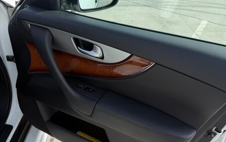 Infiniti FX II, 2013 год, 2 350 000 рублей, 13 фотография