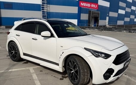Infiniti FX II, 2013 год, 2 350 000 рублей, 7 фотография