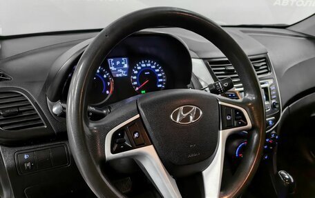 Hyundai Solaris II рестайлинг, 2015 год, 999 000 рублей, 11 фотография