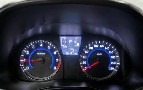 Hyundai Solaris II рестайлинг, 2015 год, 999 000 рублей, 17 фотография