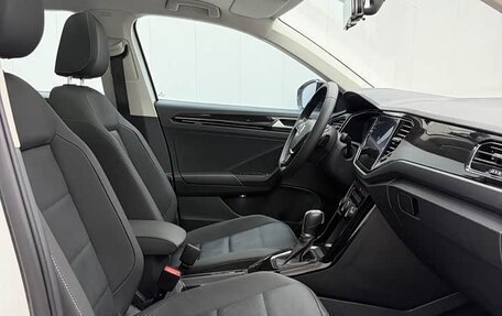 Volkswagen T-Roc I, 2022 год, 1 260 000 рублей, 10 фотография