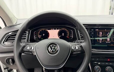 Volkswagen T-Roc I, 2022 год, 1 260 000 рублей, 13 фотография
