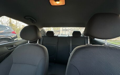 Hyundai Solaris II рестайлинг, 2012 год, 650 000 рублей, 8 фотография
