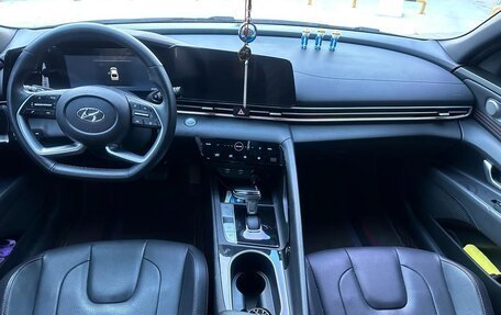 Hyundai Elantra, 2022 год, 1 200 000 рублей, 9 фотография