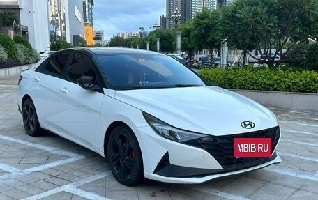 Hyundai Elantra, 2022 год, 1 200 000 рублей, 3 фотография