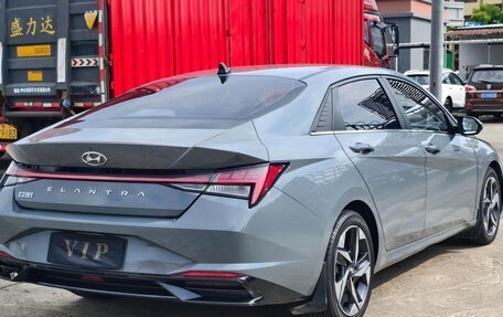 Hyundai Elantra, 2022 год, 1 350 000 рублей, 4 фотография
