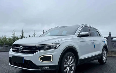 Volkswagen T-Roc I, 2022 год, 1 530 000 рублей, 1 фотография