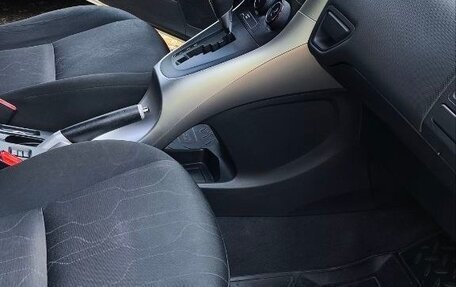 Toyota Auris II, 2011 год, 950 000 рублей, 12 фотография