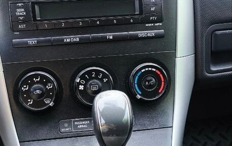 Toyota Auris II, 2011 год, 950 000 рублей, 17 фотография