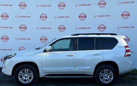 Toyota Land Cruiser Prado 150 рестайлинг 2, 2010 год, 2 699 000 рублей, 2 фотография