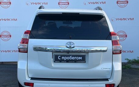 Toyota Land Cruiser Prado 150 рестайлинг 2, 2010 год, 2 699 000 рублей, 4 фотография