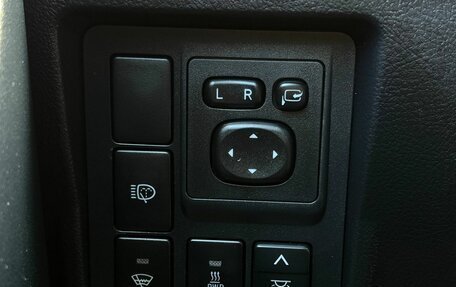 Toyota Land Cruiser Prado 150 рестайлинг 2, 2010 год, 2 699 000 рублей, 35 фотография