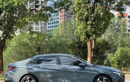 Hyundai Elantra, 2022 год, 1 300 000 рублей, 7 фотография