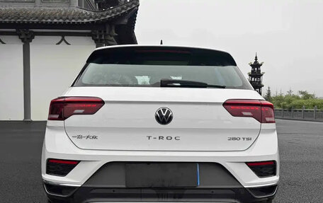 Volkswagen T-Roc I, 2022 год, 1 530 000 рублей, 5 фотография