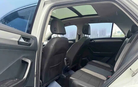 Volkswagen T-Roc I, 2022 год, 1 530 000 рублей, 8 фотография