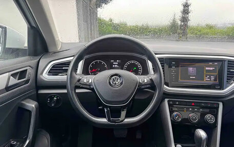 Volkswagen T-Roc I, 2022 год, 1 530 000 рублей, 16 фотография