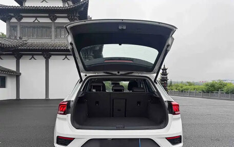 Volkswagen T-Roc I, 2022 год, 1 530 000 рублей, 20 фотография