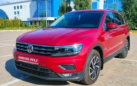Volkswagen Tiguan II, 2018 год, 2 100 000 рублей, 1 фотография
