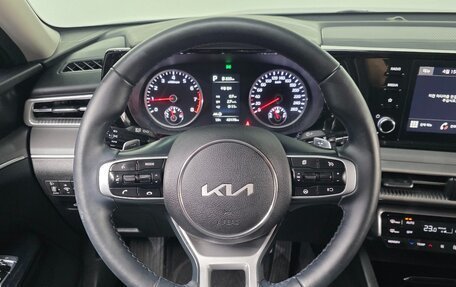KIA K5, 2023 год, 2 393 497 рублей, 6 фотография