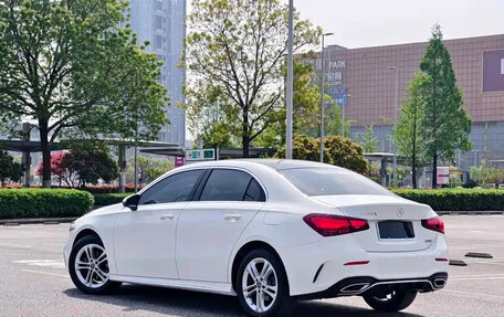 Mercedes-Benz A-Класс, 2023 год, 1 989 000 рублей, 6 фотография