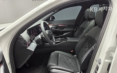 BMW 5 серия, 2025 год, 7 360 000 рублей, 12 фотография