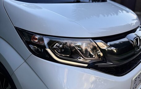 Honda Stepwgn IV, 2017 год, 1 750 000 рублей, 12 фотография