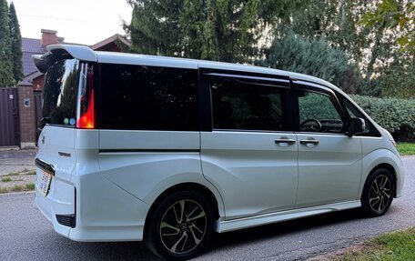 Honda Stepwgn IV, 2017 год, 1 750 000 рублей, 10 фотография
