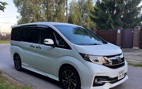 Honda Stepwgn IV, 2017 год, 1 750 000 рублей, 11 фотография