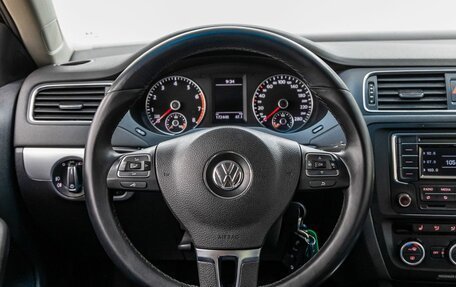 Volkswagen Jetta VI, 2013 год, 1 040 000 рублей, 18 фотография