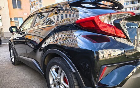 Toyota C-HR I рестайлинг, 2020 год, 1 999 999 рублей, 3 фотография