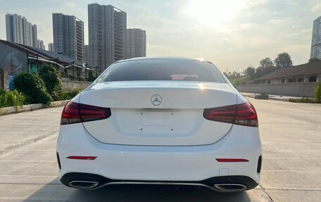 Mercedes-Benz A-Класс, 2022 год, 1 650 000 рублей, 5 фотография