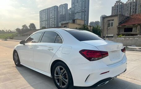 Mercedes-Benz A-Класс, 2022 год, 1 650 000 рублей, 6 фотография