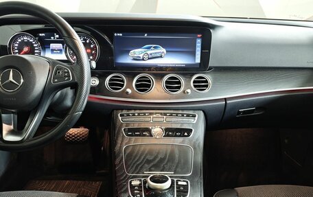 Mercedes-Benz E-Класс, 2017 год, 2 295 000 рублей, 15 фотография