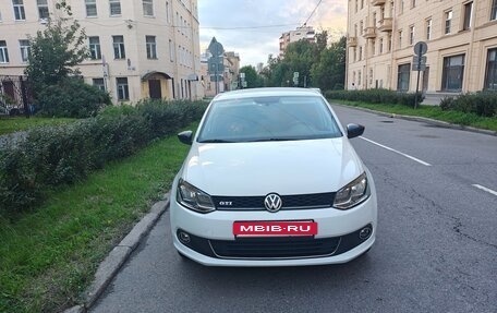 Volkswagen Polo VI (EU Market), 2018 год, 930 000 рублей, 2 фотография