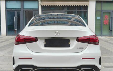 Mercedes-Benz A-Класс, 2022 год, 1 820 000 рублей, 6 фотография