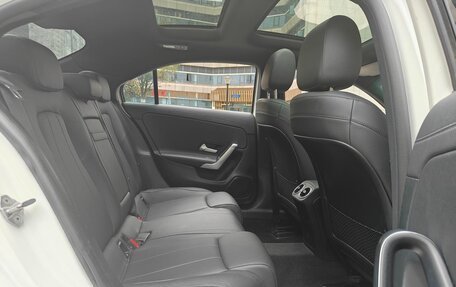Mercedes-Benz A-Класс, 2022 год, 1 820 000 рублей, 9 фотография
