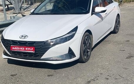 Hyundai Elantra, 2022 год, 1 850 000 рублей, 1 фотография