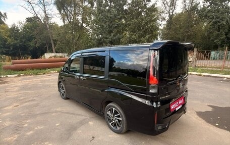 Honda Stepwgn IV, 2016 год, 1 850 000 рублей, 4 фотография