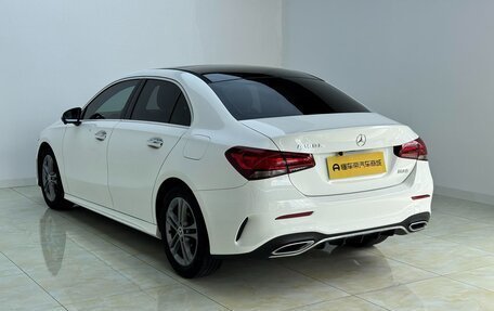 Mercedes-Benz A-Класс, 2022 год, 1 850 000 рублей, 4 фотография
