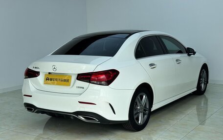 Mercedes-Benz A-Класс, 2022 год, 1 850 000 рублей, 6 фотография