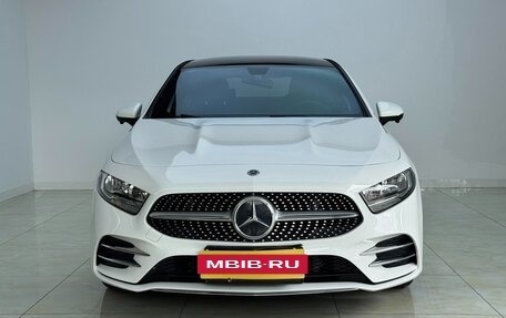 Mercedes-Benz A-Класс, 2022 год, 1 850 000 рублей, 2 фотография