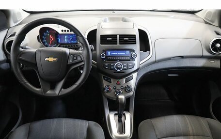 Chevrolet Aveo III, 2015 год, 749 000 рублей, 10 фотография