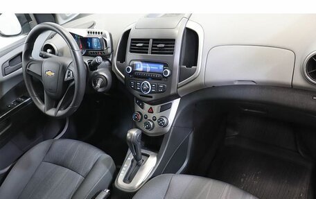 Chevrolet Aveo III, 2015 год, 749 000 рублей, 5 фотография
