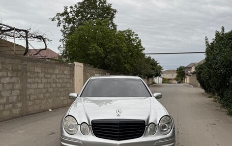 Mercedes-Benz E-Класс, 2004 год, 685 000 рублей, 4 фотография