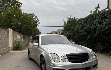 Mercedes-Benz E-Класс, 2004 год, 685 000 рублей, 3 фотография